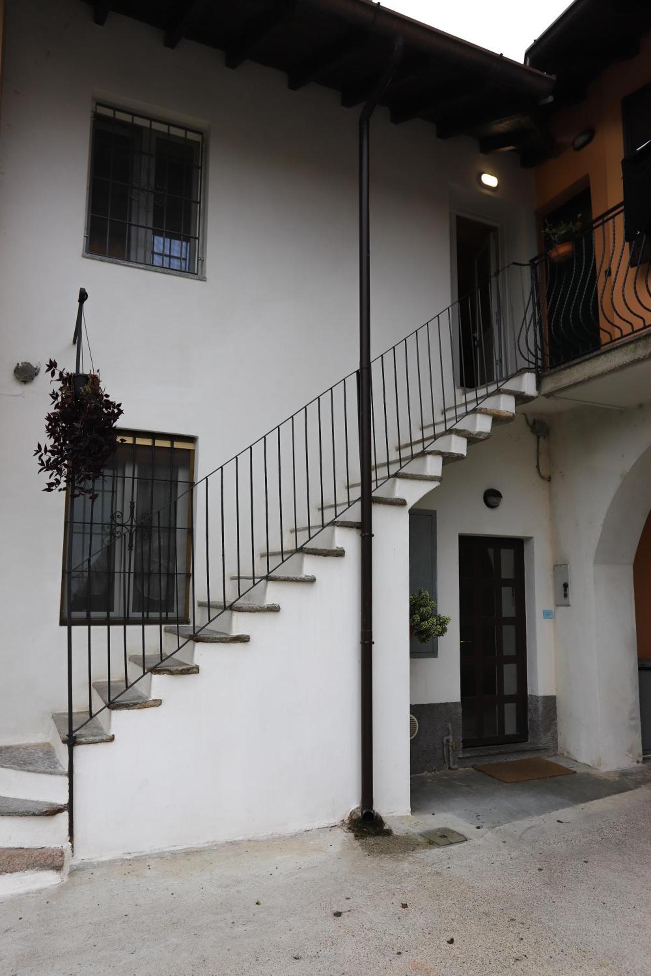 B&B 18 Gradini Cuggiono Bagian luar foto